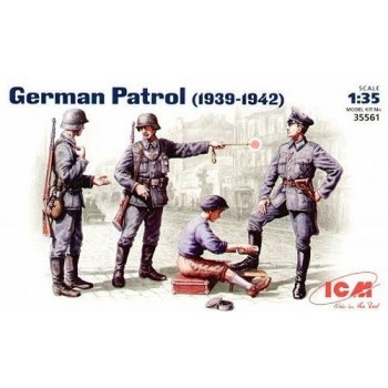1/35 ICM German Patrol (1939-1942) (4 figures - 1 officer, 2 soldiers, 1 civilian) 35561