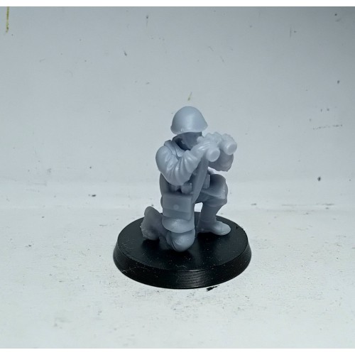 28 mm Greek Soldier WW2 Officer unpainted