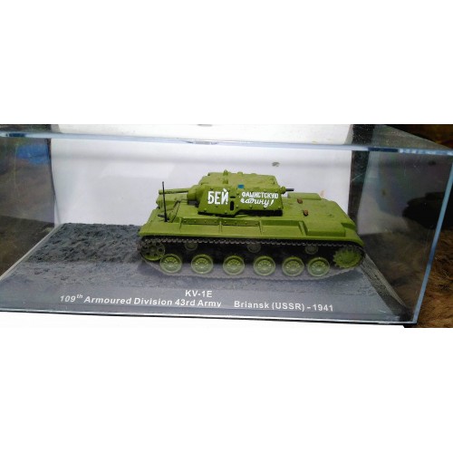 1/72 DeAgostini KV-1E 109th Armoured Division 43rd Army Briansk (USSR) 1941