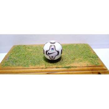 Subbuteo Andrew Table Soccer Nike GEO Merlin 2001-2002 Premier League official ball