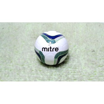 Subbuteo Andrew Table Soccer Mitre Ultimatch official ball