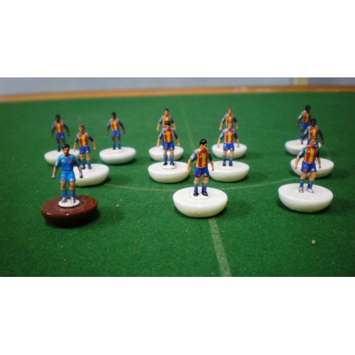 Subbuteo Andrew Table Soccer Valencia 2016-2017 on classic Hasbro Bases