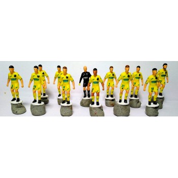 Subbuteo Andrew Table Soccer Villareal 2022-23 kit only 12 players no bases no box